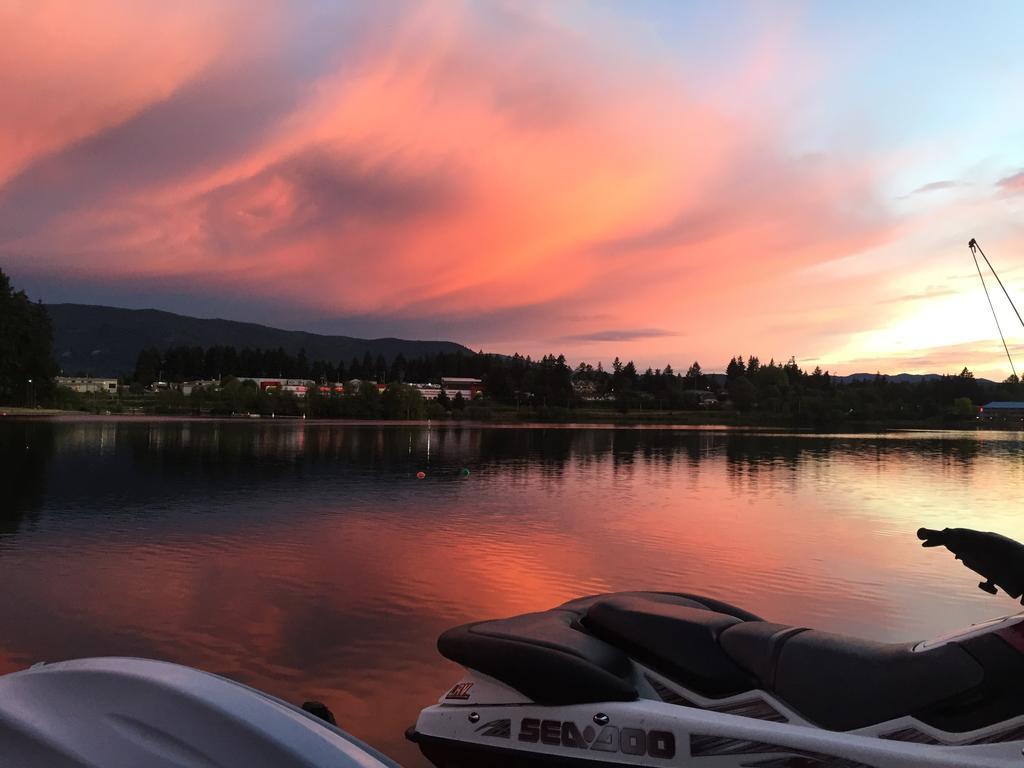 Long Lake Waterfront Bed And Breakfast Nanaimo Dış mekan fotoğraf